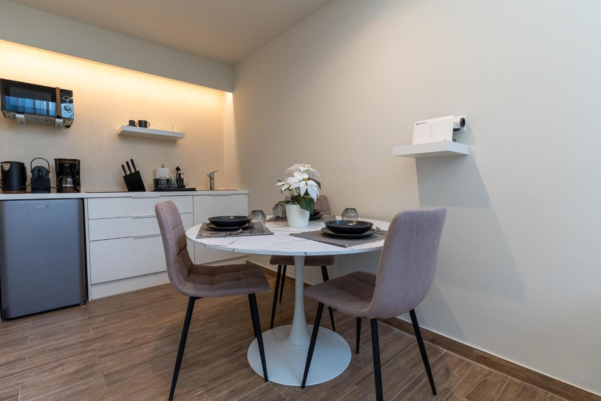 Acropolis Local Loft Daire Atina Dış mekan fotoğraf